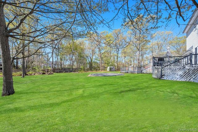32 Prince Road, Rocky Point, NY 11778