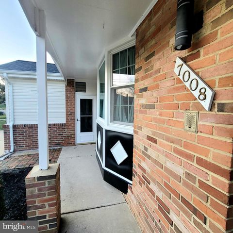 7008 BERKSHIRE DR, Temple Hills, MD 20748