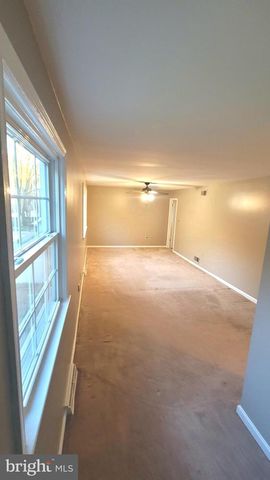 7008 BERKSHIRE DR, Temple Hills, MD 20748