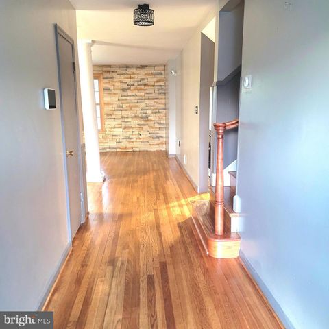 7008 BERKSHIRE DR, Temple Hills, MD 20748