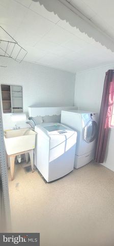 7008 BERKSHIRE DR, Temple Hills, MD 20748