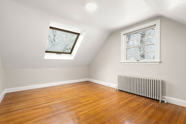 70 Craftsland Rd, Brookline, MA 02467