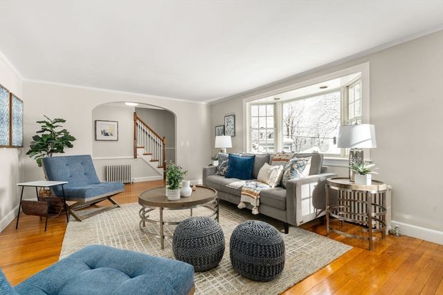 70 Craftsland Rd, Brookline, MA 02467