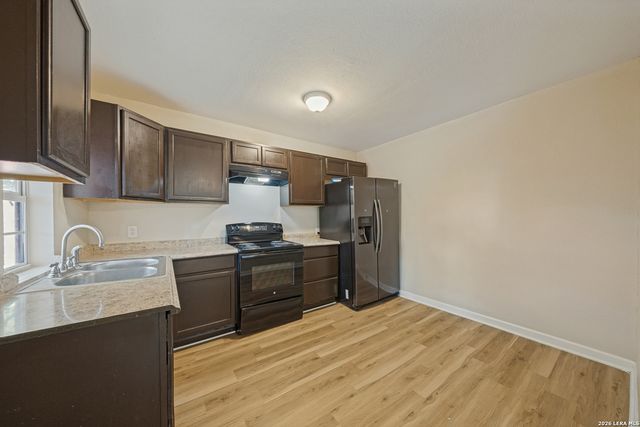 7334 GLEN BRK, San Antonio, TX 78239
