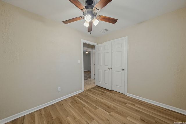7334 GLEN BRK, San Antonio, TX 78239