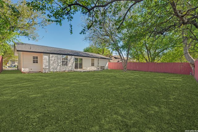 7334 GLEN BRK, San Antonio, TX 78239