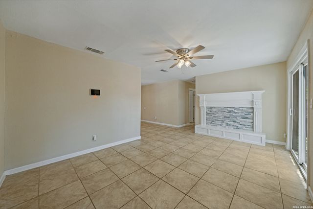 7334 GLEN BRK, San Antonio, TX 78239