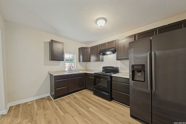 7334 GLEN BRK, San Antonio, TX 78239