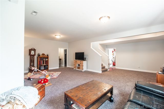 2631 Crescent Hill Drive, Corydon, IN 47112