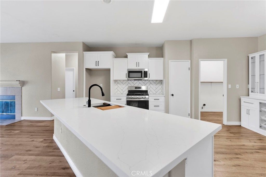 Image 18 of property listing at 13003 Marquette Court, Victorville, CA 92392