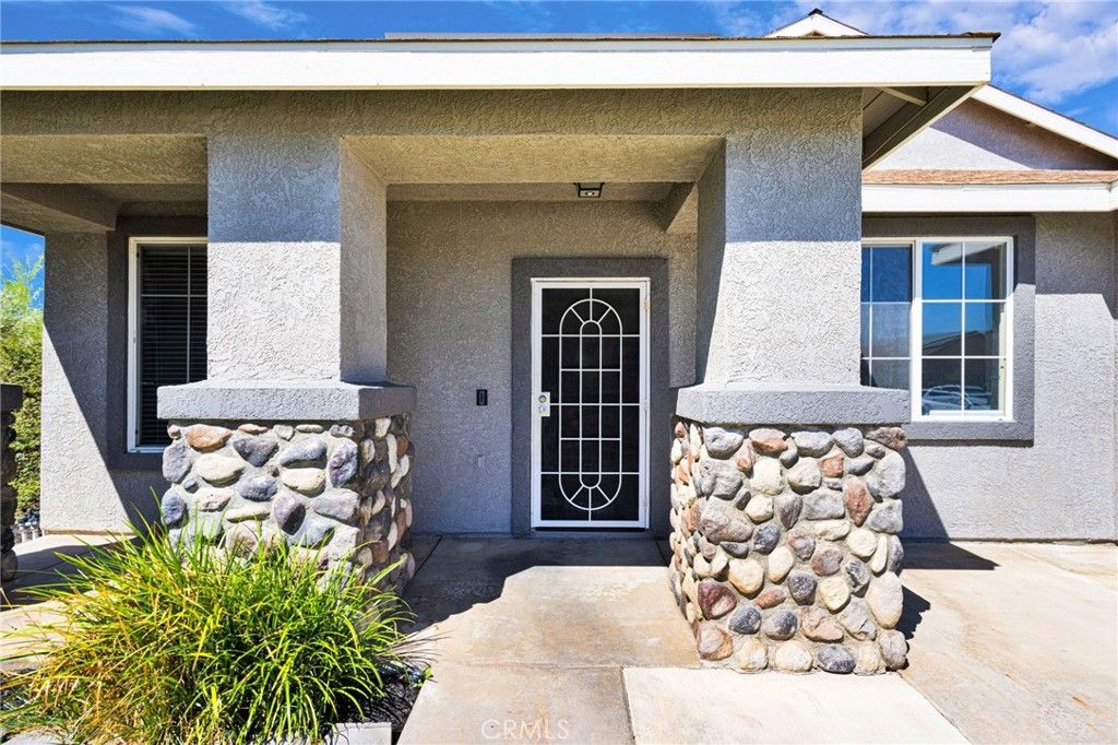 Image 4 of property listing at 13003 Marquette Court, Victorville, CA 92392