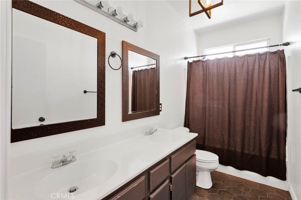 Image 41 of property listing at 13003 Marquette Court, Victorville, CA 92392