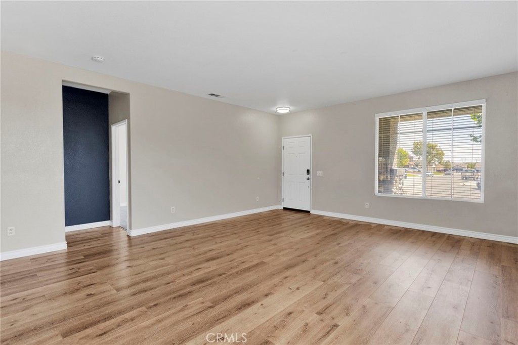 Image 8 of property listing at 13003 Marquette Court, Victorville, CA 92392