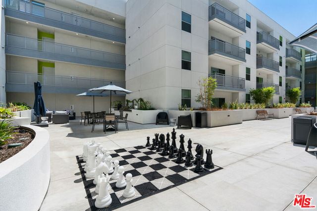 325 N First Street 518, Burbank, CA 91502
