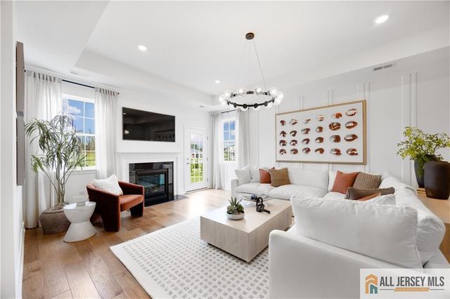 3 Wembley Court, Monroe, NJ 08831