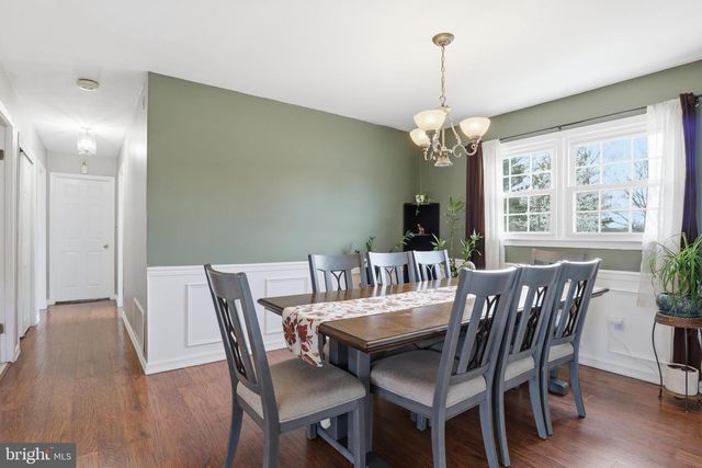 3 BETH ANN, Ewing, NJ 08638