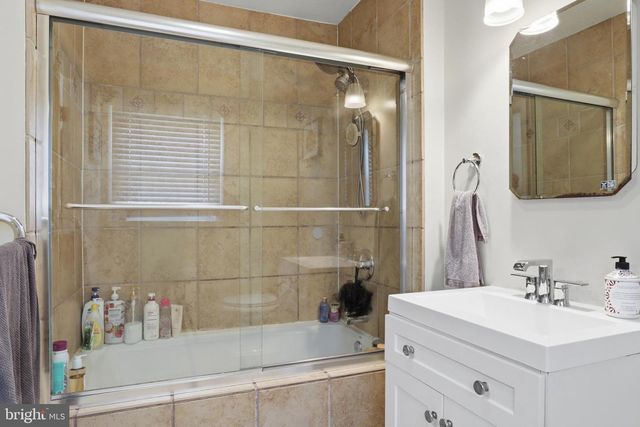 3 BETH ANN, Ewing, NJ 08638