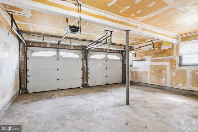 3 BETH ANN, Ewing, NJ 08638