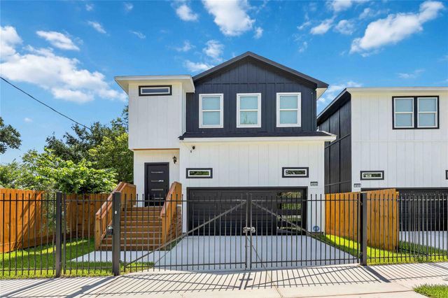 3804 & 3806 Sayers Street, Houston, TX 77026
