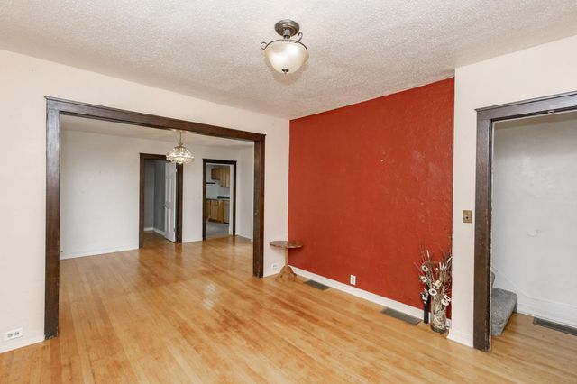 723 6th Avenue N, Fargo, ND 58102