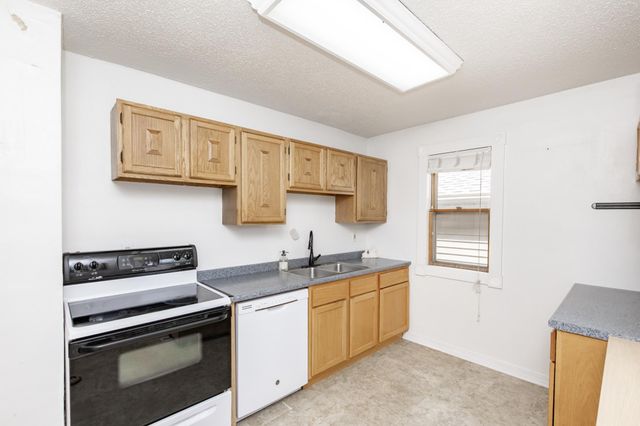 723 6th Avenue N, Fargo, ND 58102