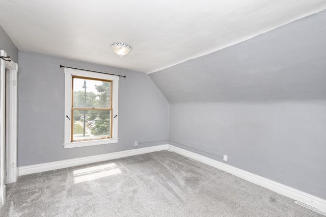 723 6th Avenue N, Fargo, ND 58102