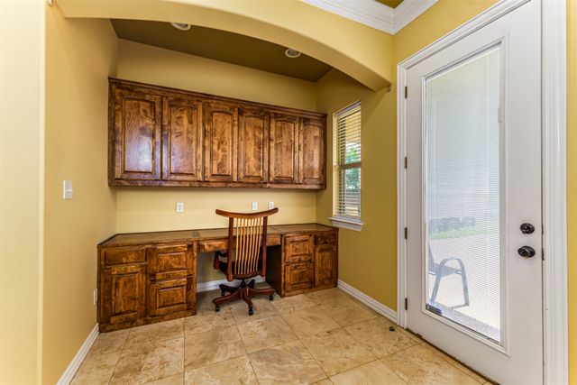223 E Bay Drive, Bridgeport, TX 76426
