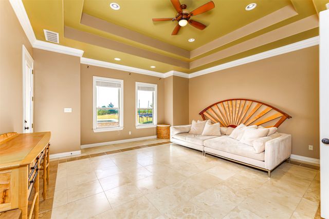 223 E Bay Drive, Bridgeport, TX 76426
