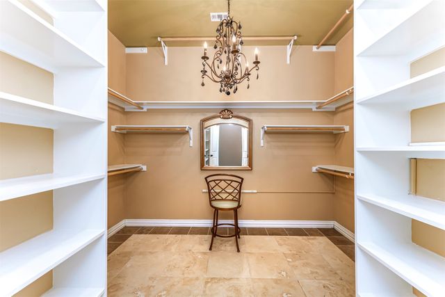 223 E Bay Drive, Bridgeport, TX 76426