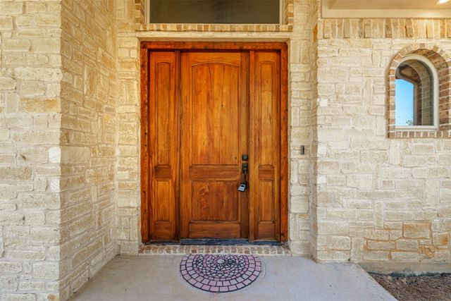 223 E Bay Drive, Bridgeport, TX 76426