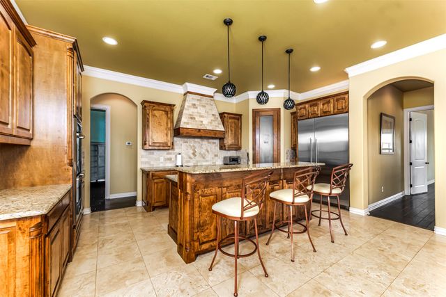 223 E Bay Drive, Bridgeport, TX 76426