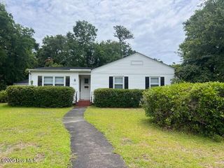 329 Wayne Drive, Wilmington, NC 28403