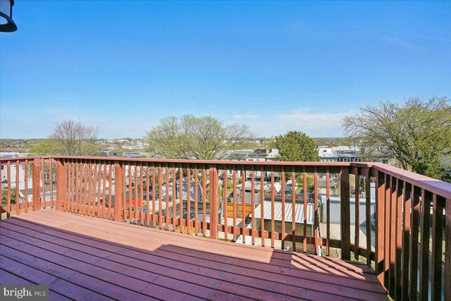 415 EMERSON ST NW, Washington, DC 20011