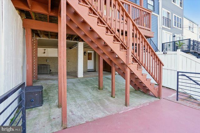 415 EMERSON ST NW, Washington, DC 20011