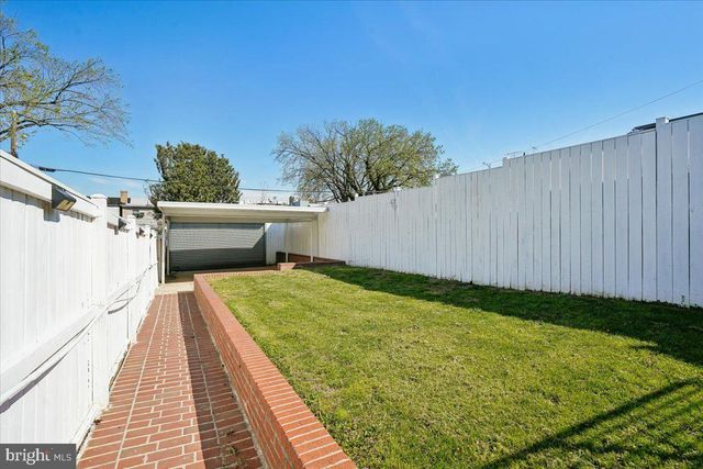 415 EMERSON ST NW, Washington, DC 20011