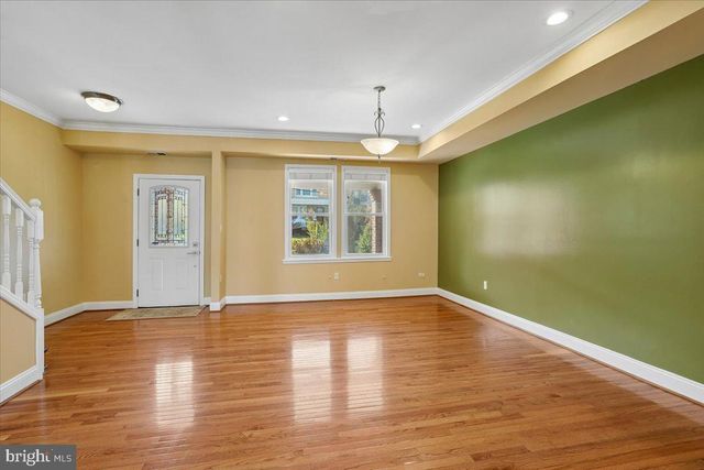 415 EMERSON ST NW, Washington, DC 20011