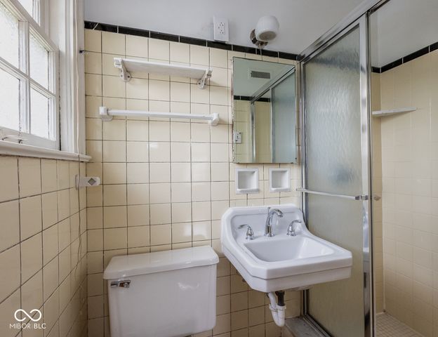 5911 Guilford Avenue, Indianapolis, IN 46220