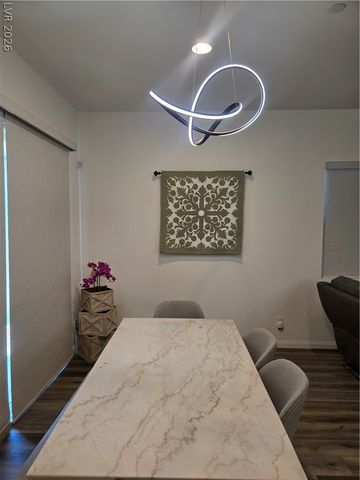 382 Nine Mile Creek Drive, Las Vegas, NV 89138