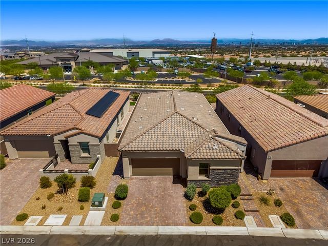 382 Nine Mile Creek Drive, Las Vegas, NV 89138