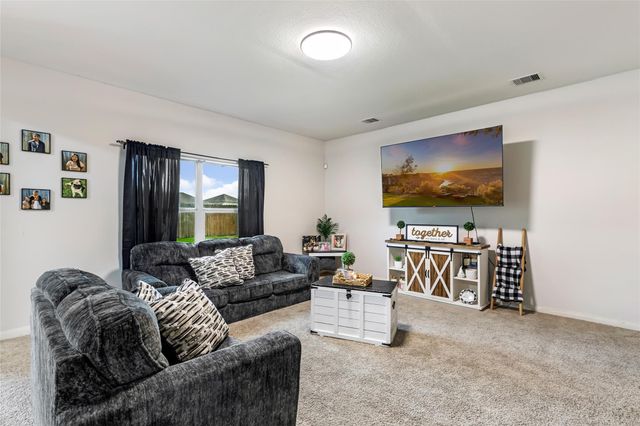 1315 Wallflower Avenue, Baytown, TX 77521