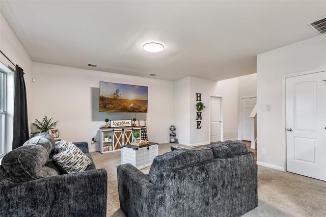 1315 Wallflower Avenue, Baytown, TX 77521