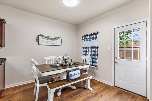 1315 Wallflower Avenue, Baytown, TX 77521