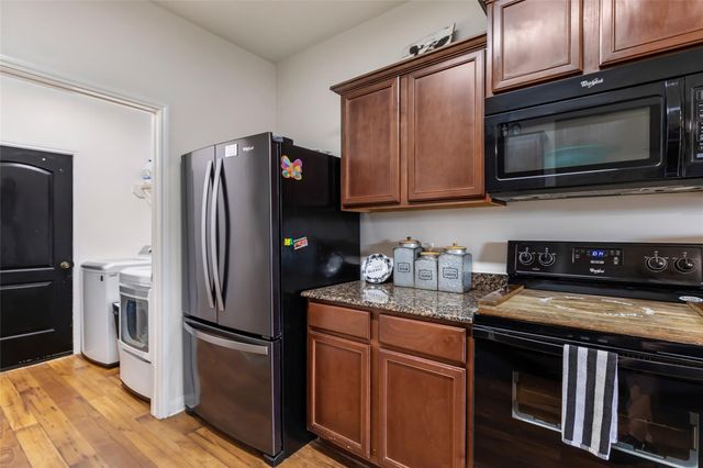 1315 Wallflower Avenue, Baytown, TX 77521