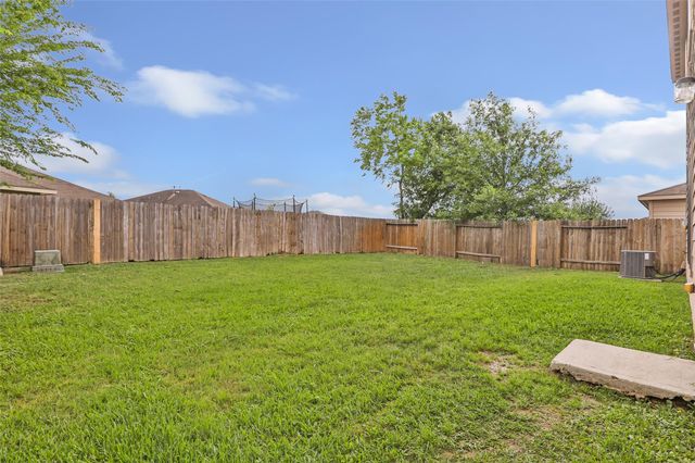 1315 Wallflower Avenue, Baytown, TX 77521