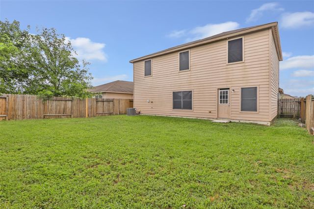 1315 Wallflower Avenue, Baytown, TX 77521