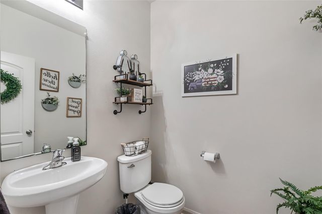 1315 Wallflower Avenue, Baytown, TX 77521