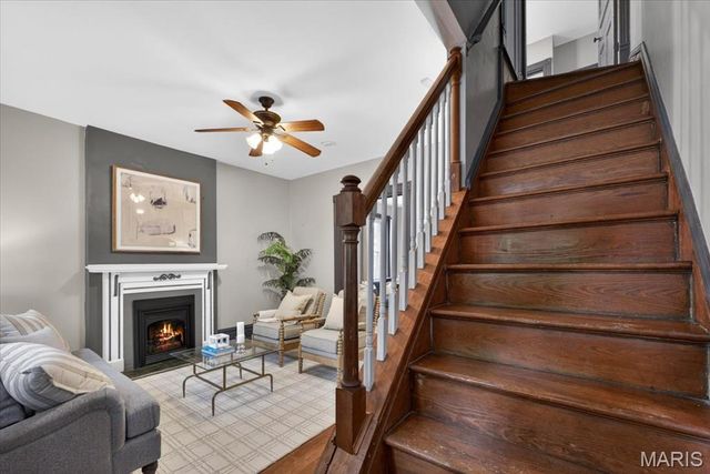 2206 Victor Street, St Louis, MO 63104
