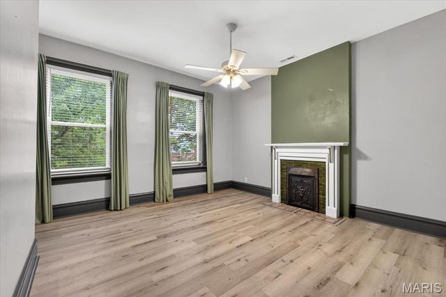 2206 Victor Street, St Louis, MO 63104