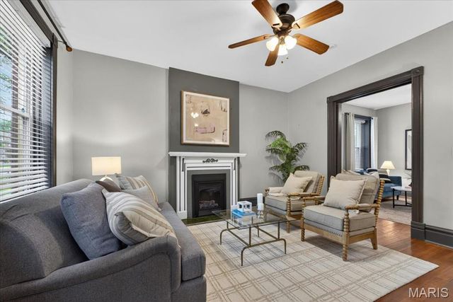 2206 Victor Street, St Louis, MO 63104