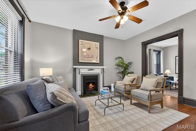 2206 Victor Street, St Louis, MO 63104